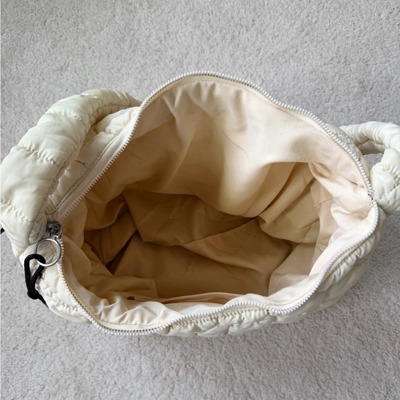 Quilted Puffer Hobo Shoulder Bag - Picture 6 of 9